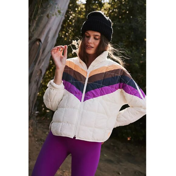 FP Movement x Hatch Printed Puffer Jacket in Ivory Chevron Combo Medium NWT - Picture 1 of 10